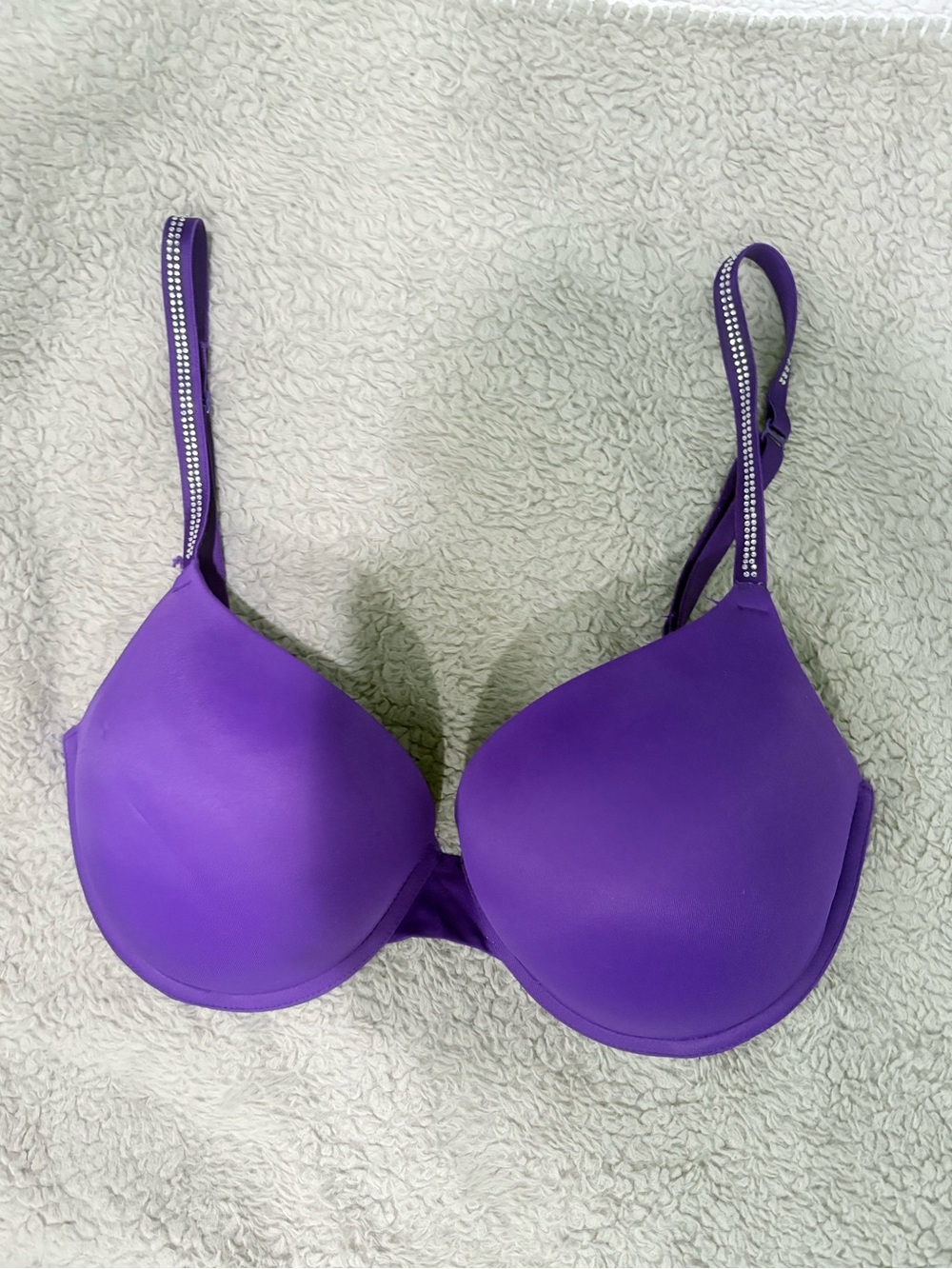 PINK Victoria's Secret Purple Smooth T-Shirt Bra with Rhinestone Straps